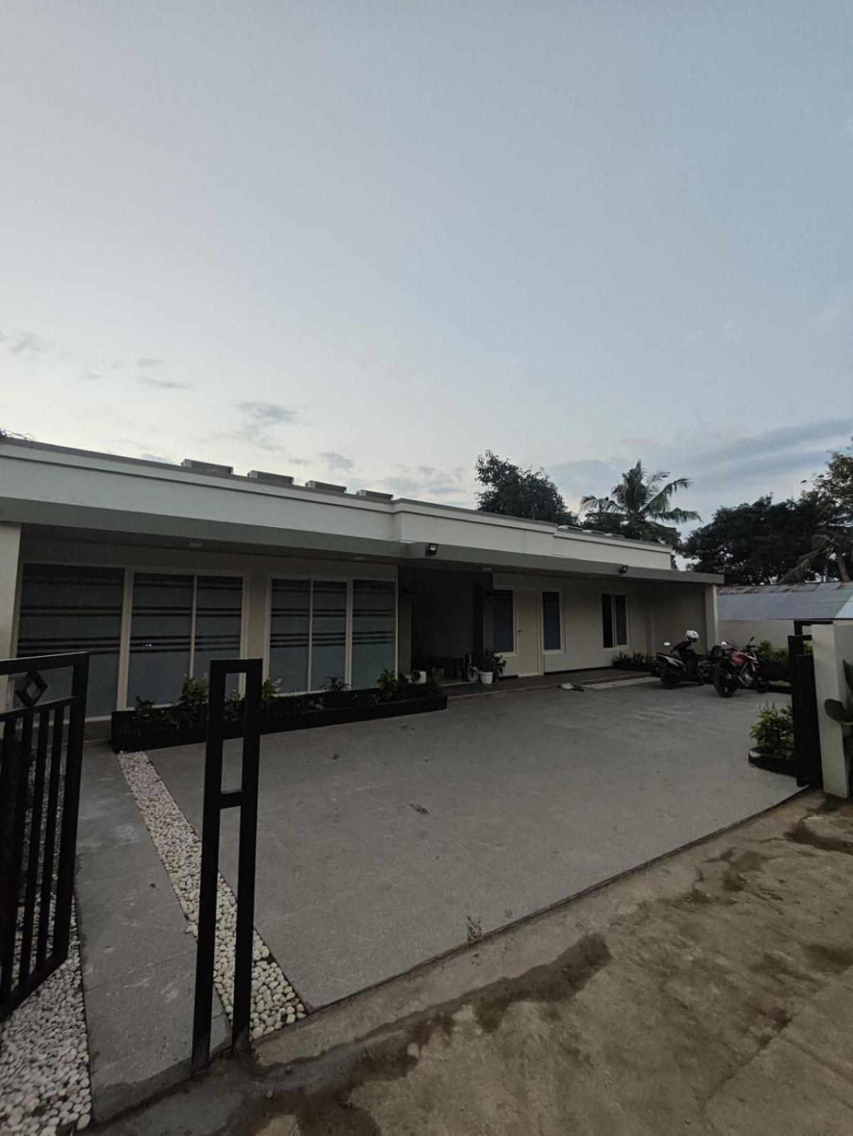 El Nipa Hotel Labuan Bajo Ngoại thất bức ảnh