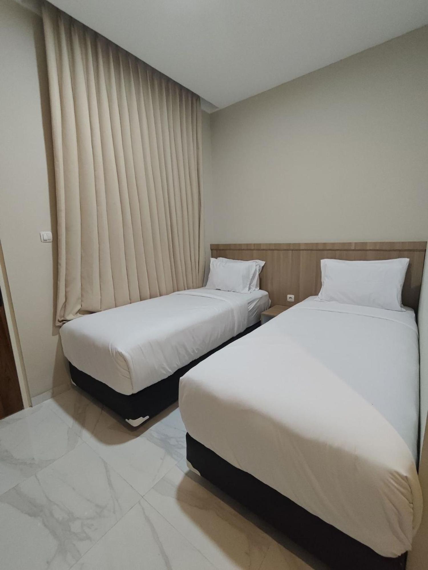 El Nipa Hotel Labuan Bajo Ngoại thất bức ảnh