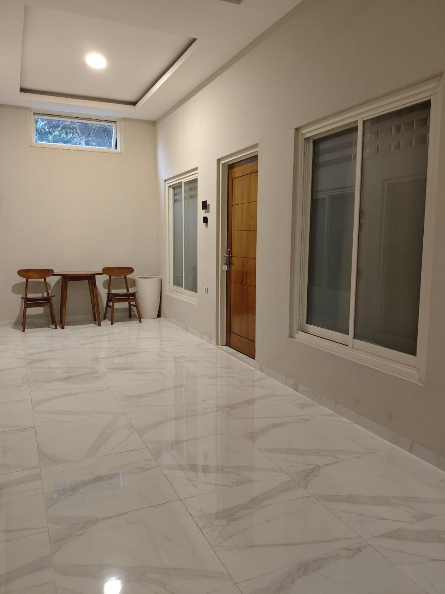 El Nipa Hotel Labuan Bajo Ngoại thất bức ảnh